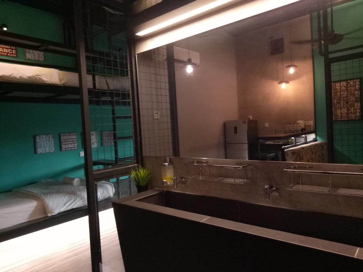 Tube Hotel Klebang Melaka Zewnętrze zdjęcie