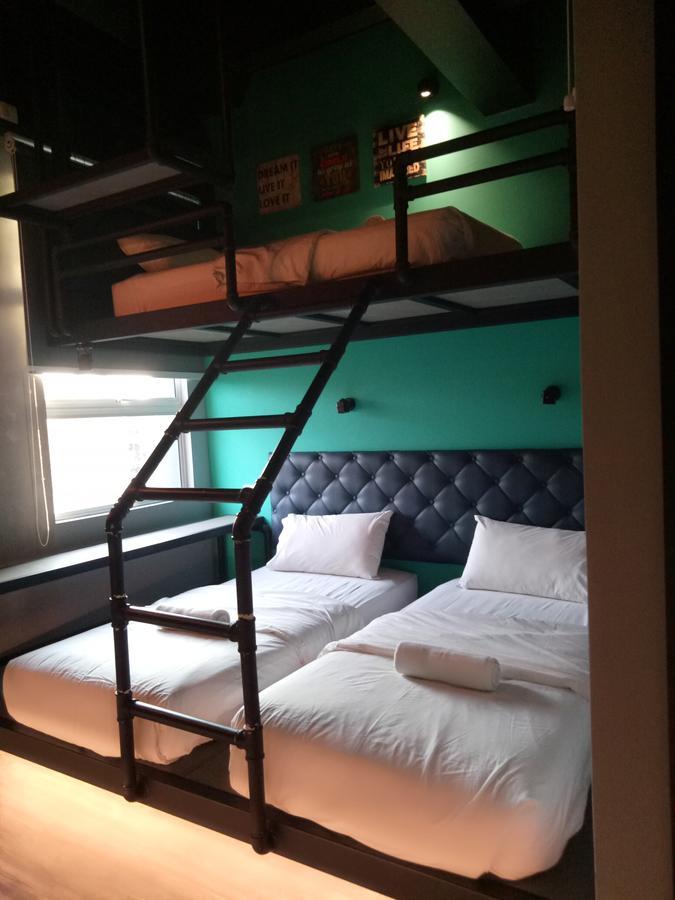 Tube Hotel Klebang Melaka Zewnętrze zdjęcie